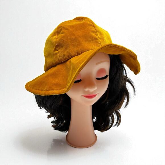 Vintage Mr. John Juniorette Susannah Pels Women’s Gold Velvet Mod Bucket Hat - Picture 1 of 8